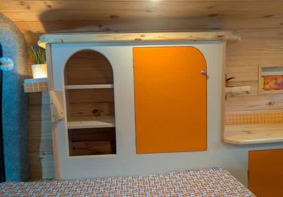 9ECEE542-4884-4799-AA36-AD31A45E5746